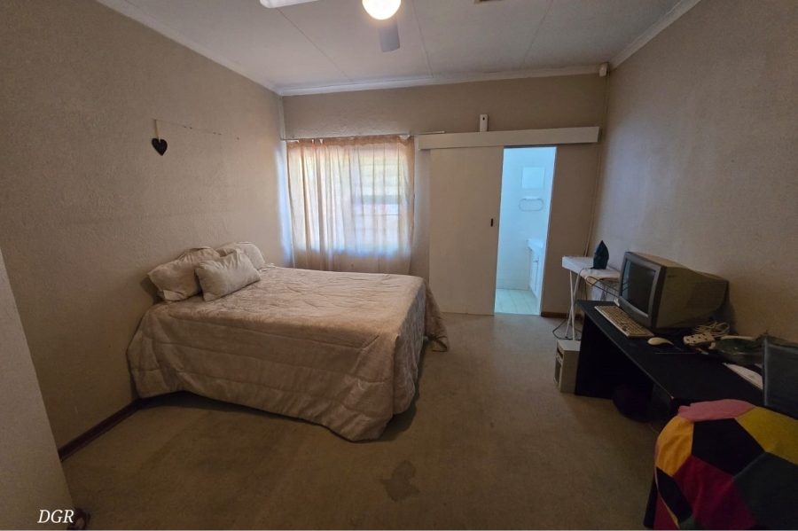 2 Bedroom Property for Sale in Memorial Road Area Northern Cape